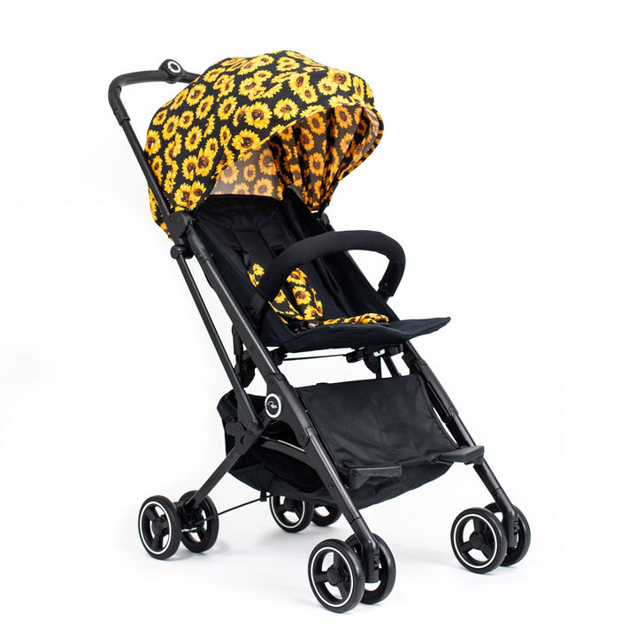 Roma Capsule³ lightweight stroller in Sunflower, front three-quarter view