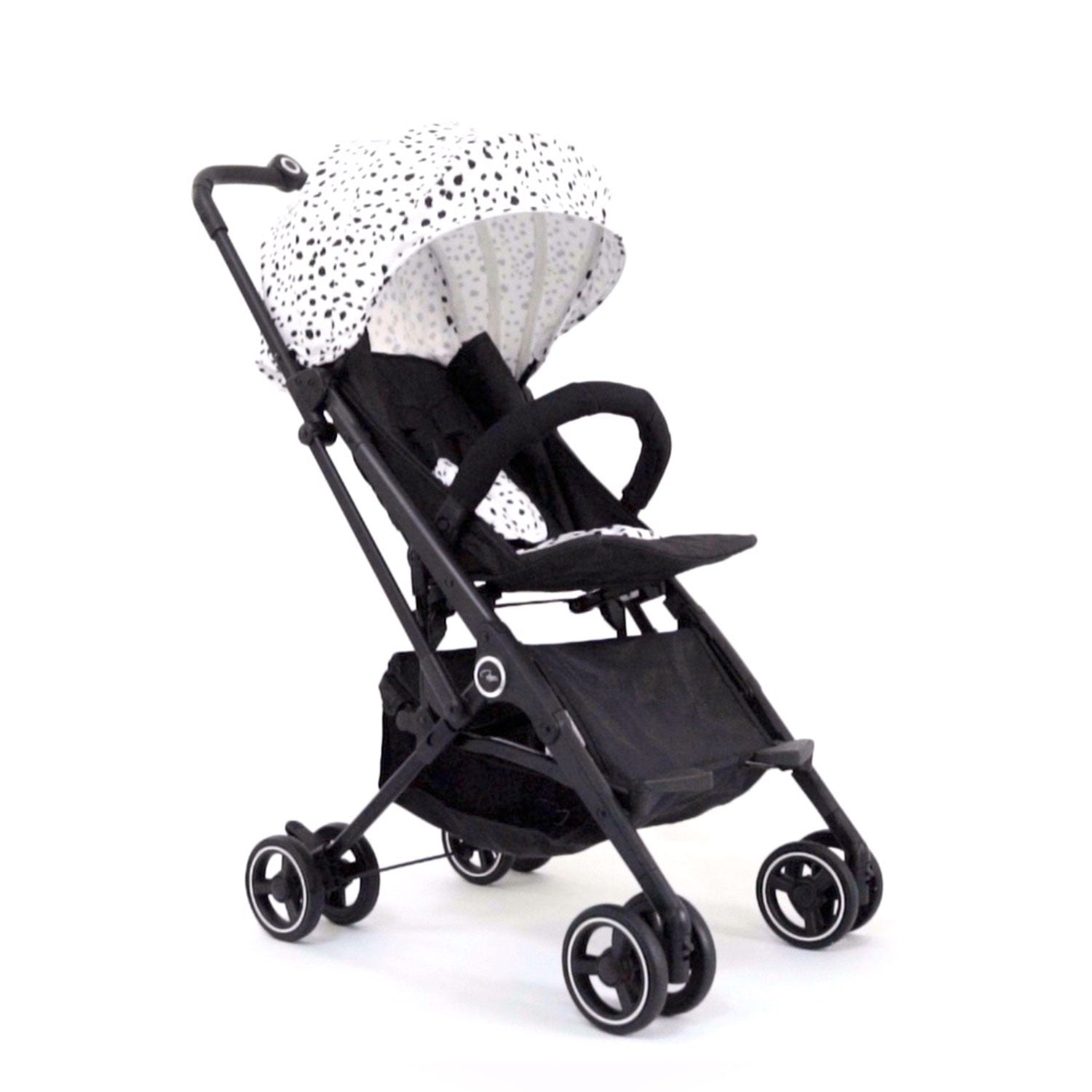 Roma Capsule³ lightweight stroller in Dalmatian print, front three-quarter view