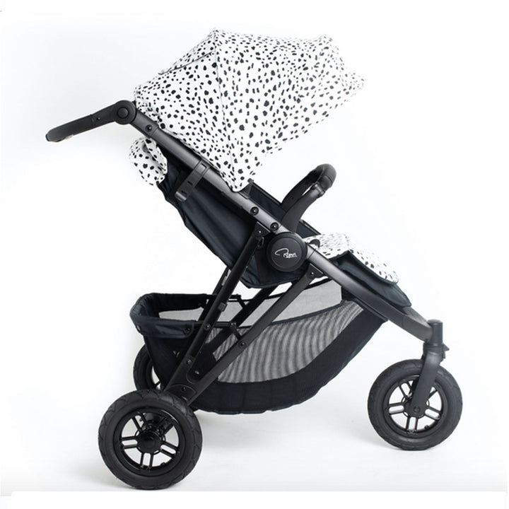 Roma Atlas Dalmatian seat unit and hood detail