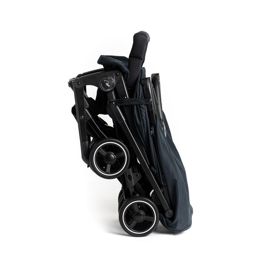 Roma Capsule³ compact fold mechanism detail