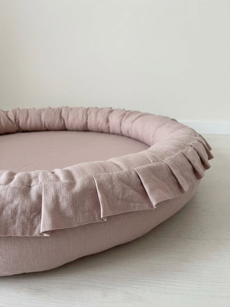 Monio for Kids Dusty Pink Linen Padded Nest Playmat, lifestyle image