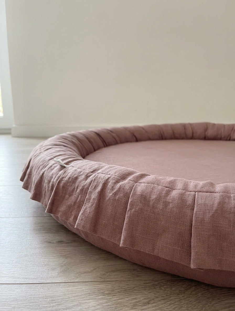 Monio for Kids Powder Pink Linen Padded Nest Playmat, lifestyle image
